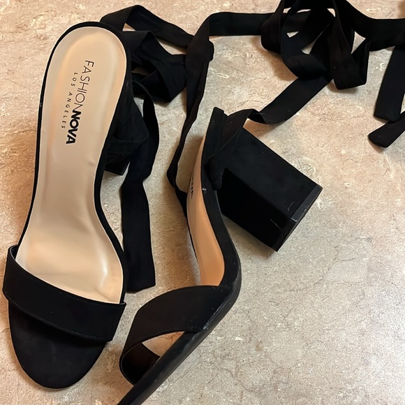 Fashion Nova. Black tie up type sandal with a 4 inch block heel  suede like ties - Picture 2 of 6